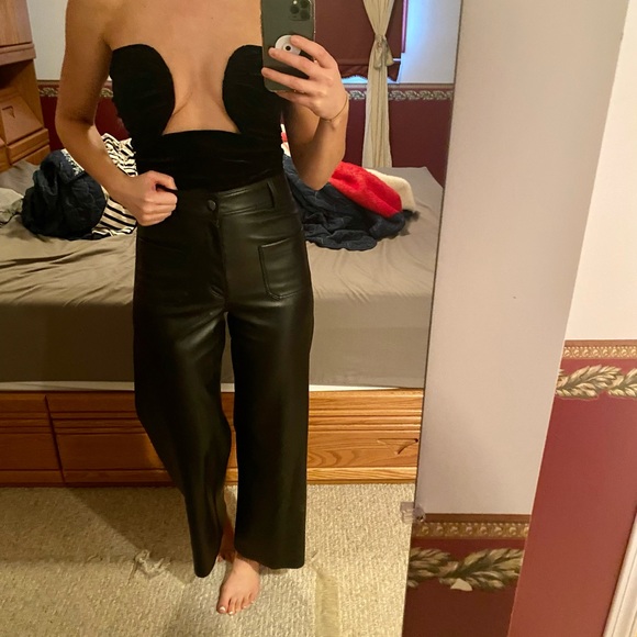 Brand new with tags velvet curved body suit - Picture 6 of 6